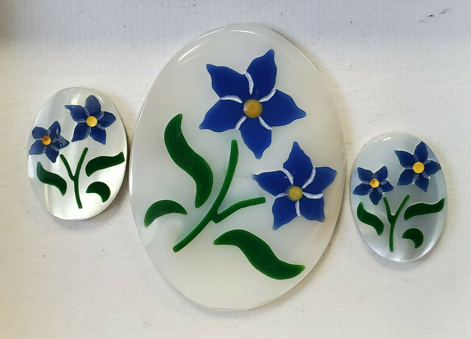 3 Pcs Nos 1970's Inlaid Faux Mop Blue Star Flower Unmounted Pendant Earring Set